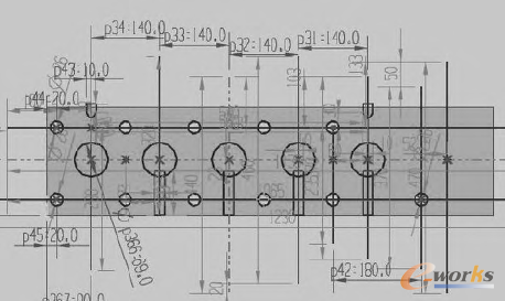 圖5 雜亂的草圖尺寸